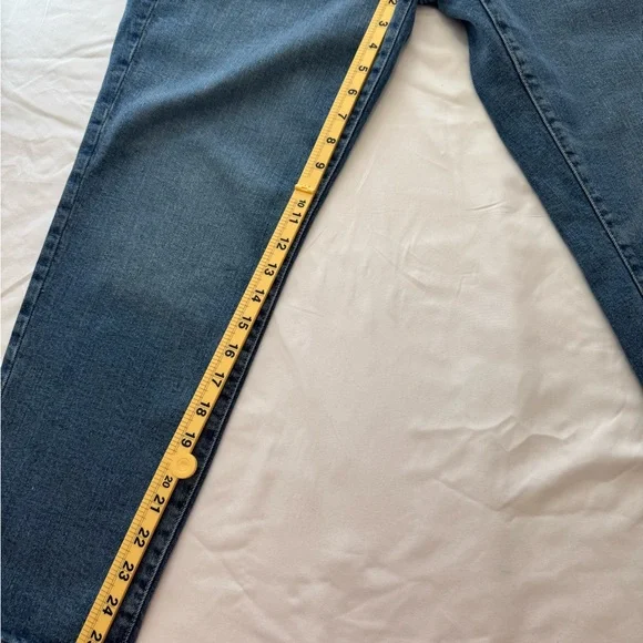 Old Navy Blue Maternity Jeans with Black Waistband - Picture 7 of 7